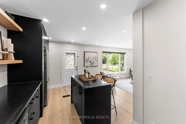 Additional image 4 of 96 Allenby Ave