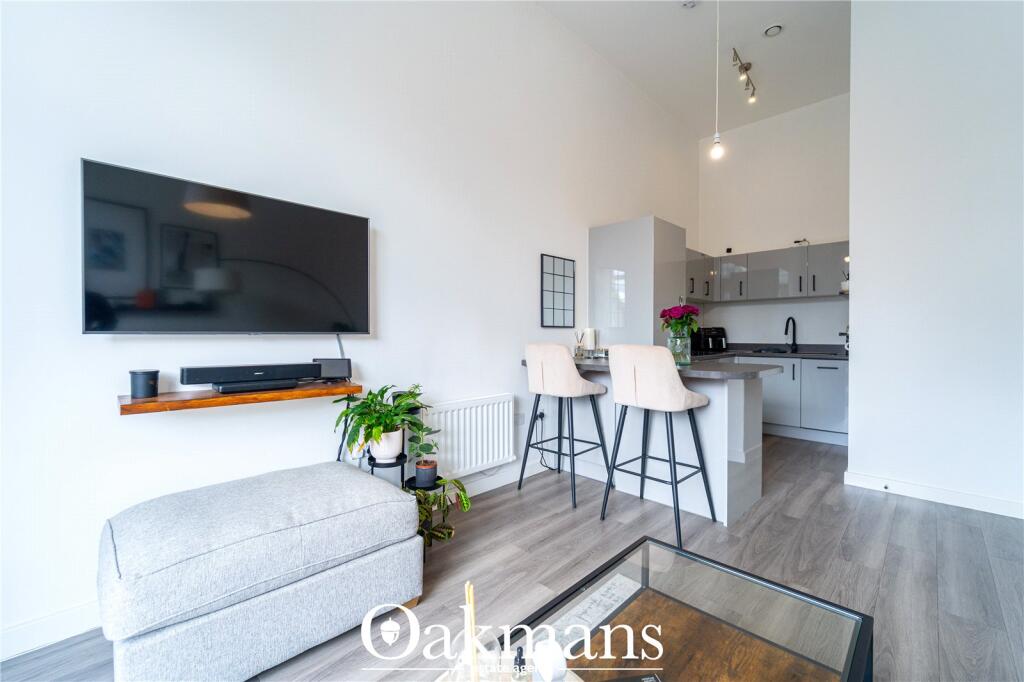 Additional image 7 of New House Farm Drive, Northfield, Birmingham, West Midlands, B31