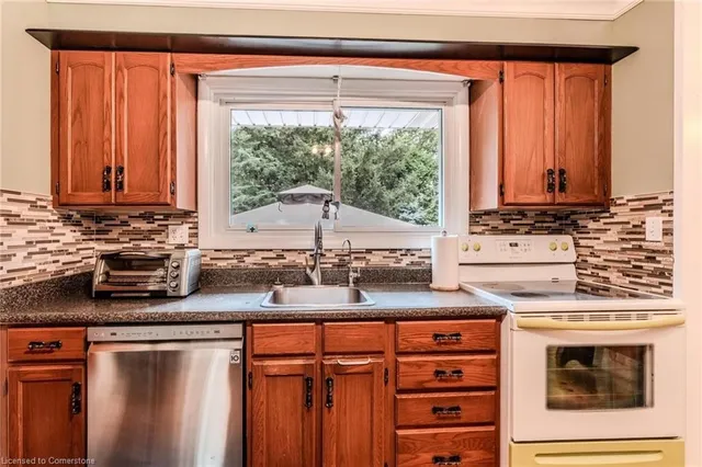 Additional image 14 of 46 First St