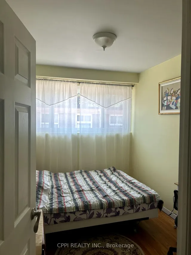 Additional image 7 of 69 Godstone Rd Unit 110