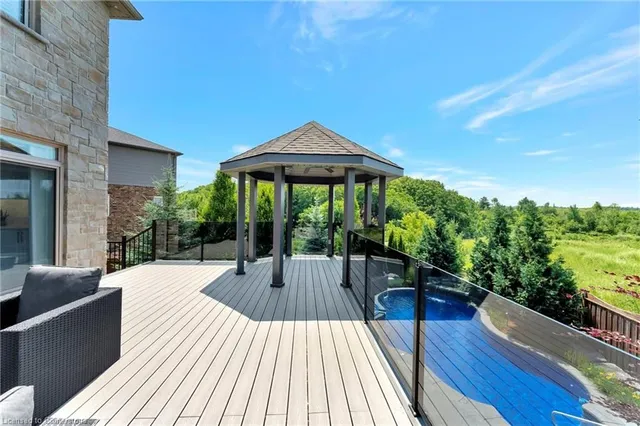 Additional image 46 of 36 Newcastle Crt