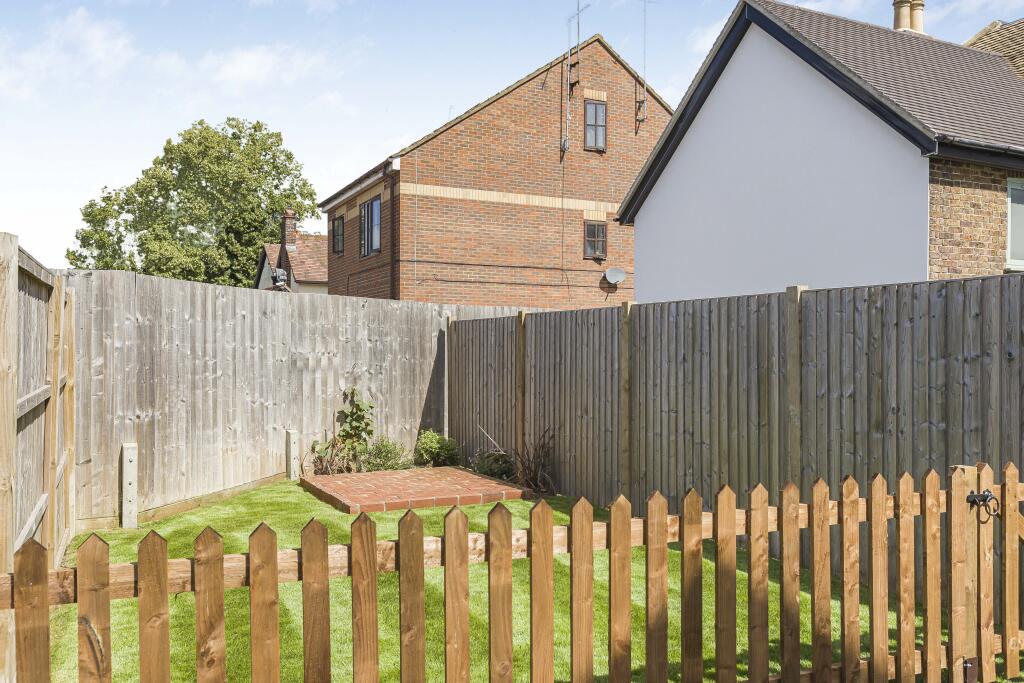 Additional image 10 of Frogmore, St Albans, Herts, AL2 2LP