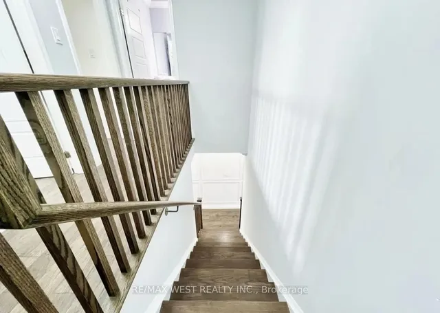 Additional image 19 of 975 Whitlock Ave Unit 20