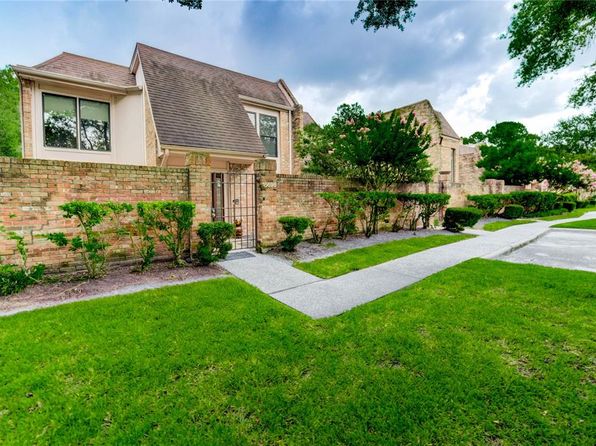15698 Barkers Landing Rd, Houston, TX 77079