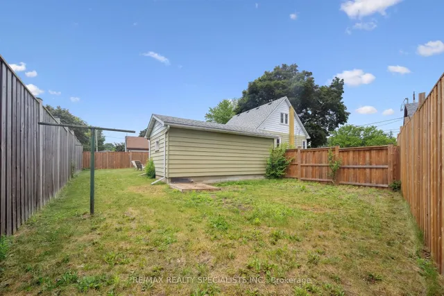 Additional image 26 of 33 Hamel Ave