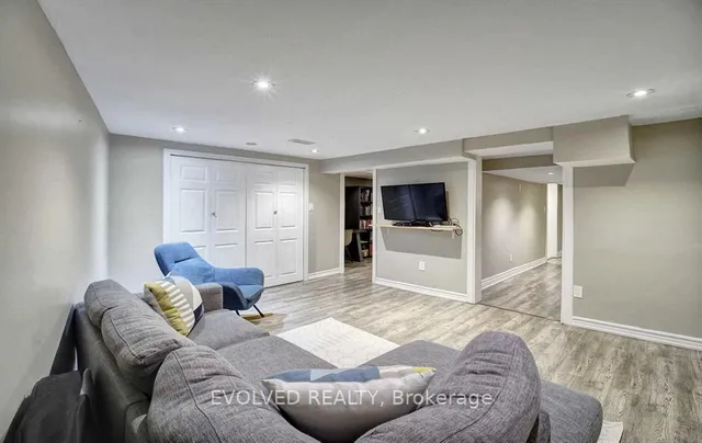 Additional image 25 of 15 Esterbrooke Ave Unit 132