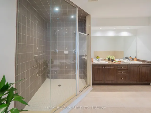 Additional image 23 of 1968 Bloor St Unit 11