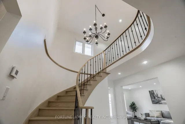 Additional image 17 of 31 Ortona Dr