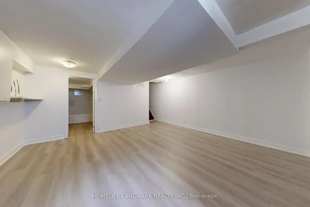 Additional image 33 of 692 Gerrard St