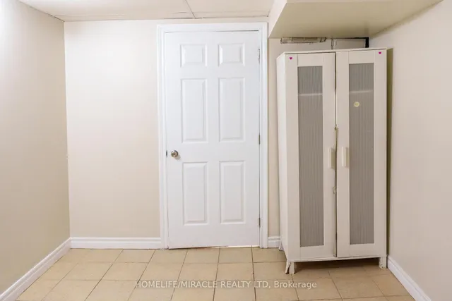 Additional image 20 of 43 Lexington Ave Unit 40