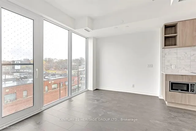 Additional image 8 of 2020 Bathurst St Unit 315