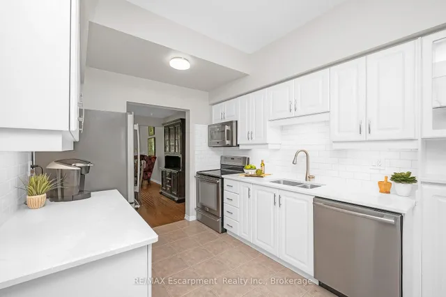 Additional image 14 of 212 Stonehenge Dr Unit 18