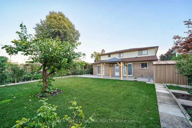 Additional image 40 of 54 Marblemount Cres