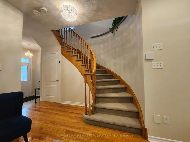 Additional image 11 of 13 Rocky Point Cres