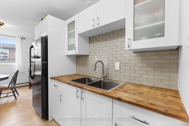 Additional image 7 of 4 Avalon Pl Unit 305