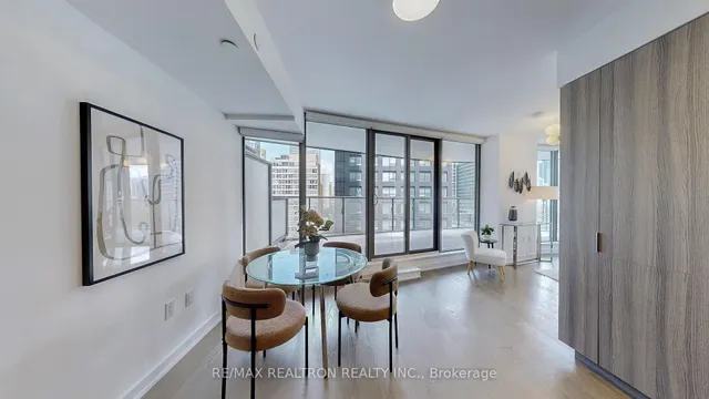 Additional image 7 of 11 Wellesley St Unit 811