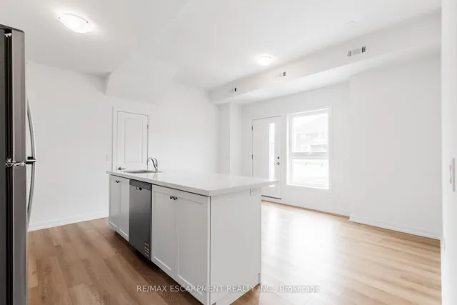Additional image 8 of 249 Burke St