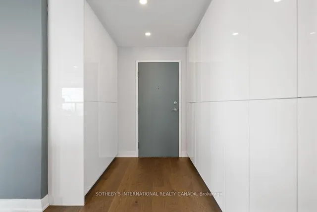 Additional image 16 of 77 Harbour Sq Unit 3208