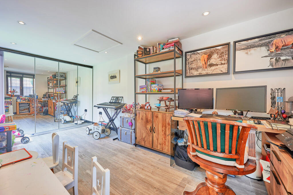 Additional image 6 of Holborn Close, St. Albans, Hertfordshire, AL4