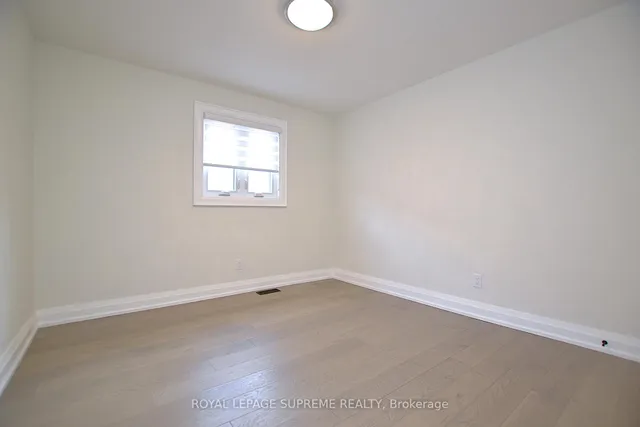 房产图片 20 - 514 Petawawa Cres