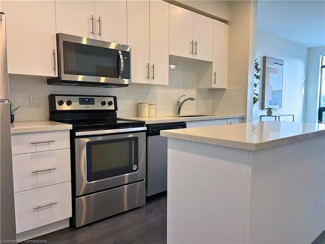 Additional image 4 of 690 King St Unit 621