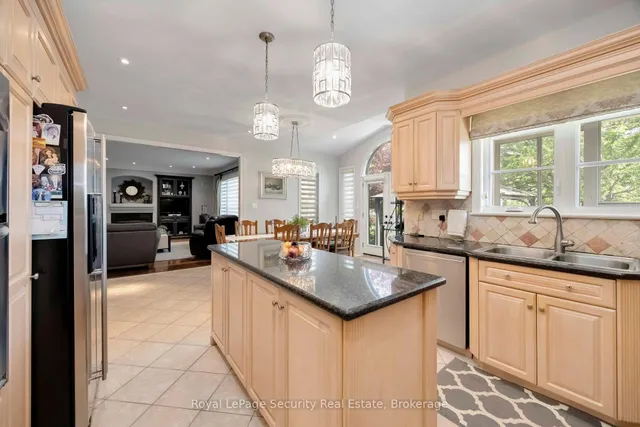 Additional image 12 of 27 Gaydon Ave