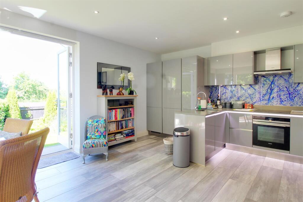 Additional image 14 of West End Lane, Essendon