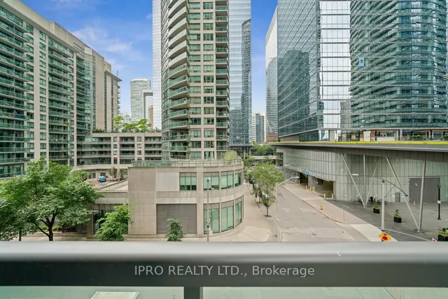 Additional image 36 of 19 Grand Trunk Cres Unit 506