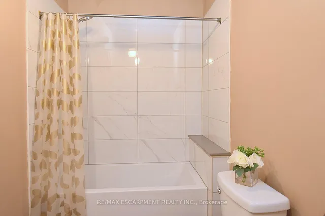 Additional image 16 of 449 Mary St