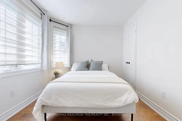 Additional image 23 of 108 Finch Ave Unit C11