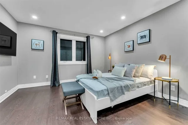 Additional image 27 of 11135 Menzies Crt