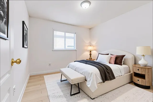 Additional image 25 of 233 SPRINGVALLEY Cres