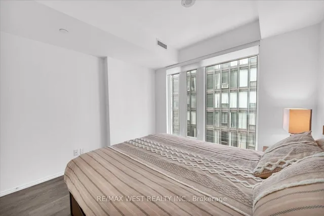 Additional image 17 of 68 Shuter St Unit 2307