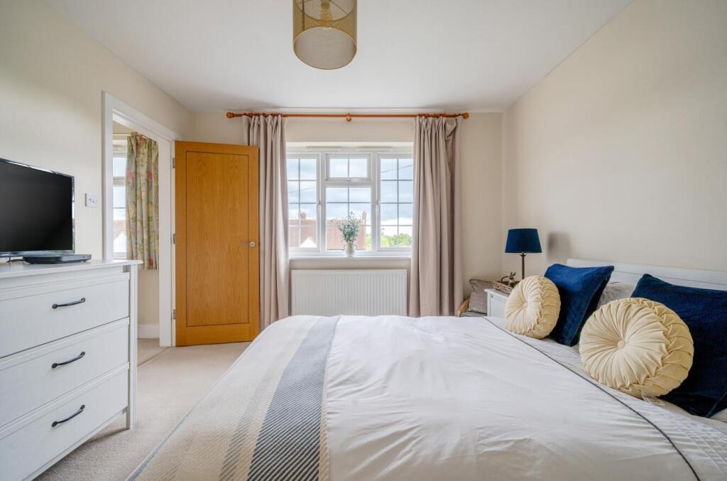 Additional image 15 of Moffats Lane, Brookmans Park