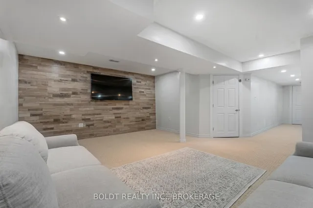 Additional image 32 of 26 Dulgaren St