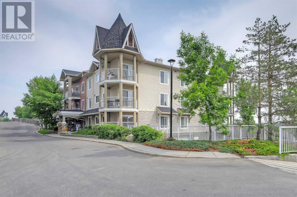 9316, 70 Panamount Drive NW|Calgary, Alberta T3K6K6