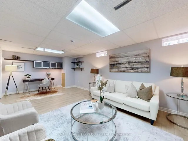 Additional image 30 of 879 Brassard Circ