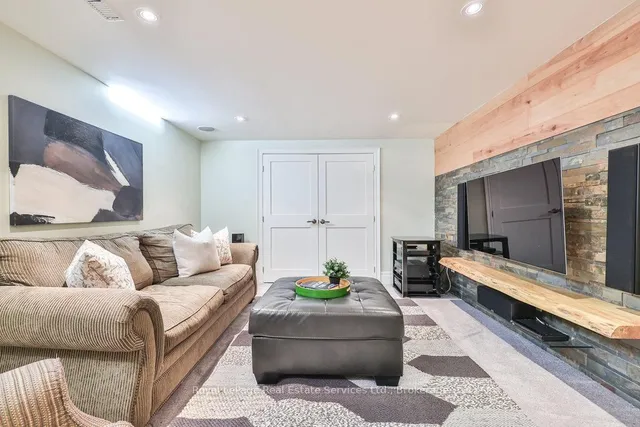 房产图片 31 - 2361 Baccaro Rd