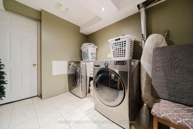 Additional image 33 of 55 Isabella St