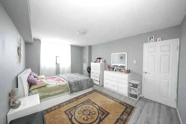 Additional image 13 of 301 Prudential Dr Unit 701