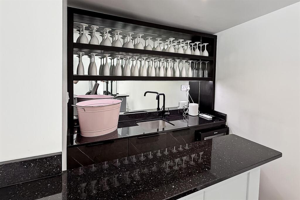 Additional image 41 of London Road, St. Albans