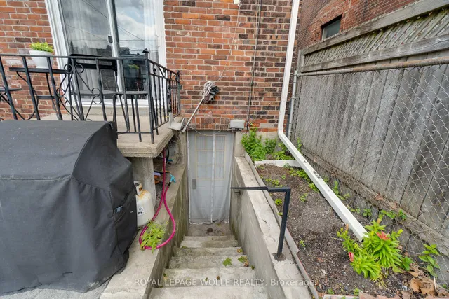 Additional image 35 of 1315 Lansdowne Ave