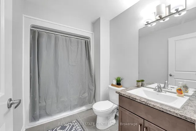 Additional image 21 of 640 Sauve St Unit 316