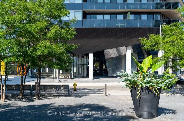 21 Lawren Harris Sq Unit 416