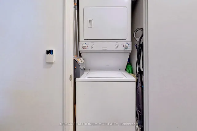 Additional image 23 of 21 Carlton St Unit 3809