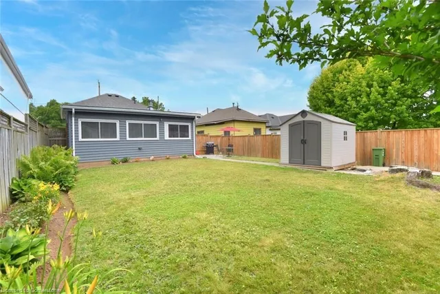 Additional image 32 of 58 Baldwin St