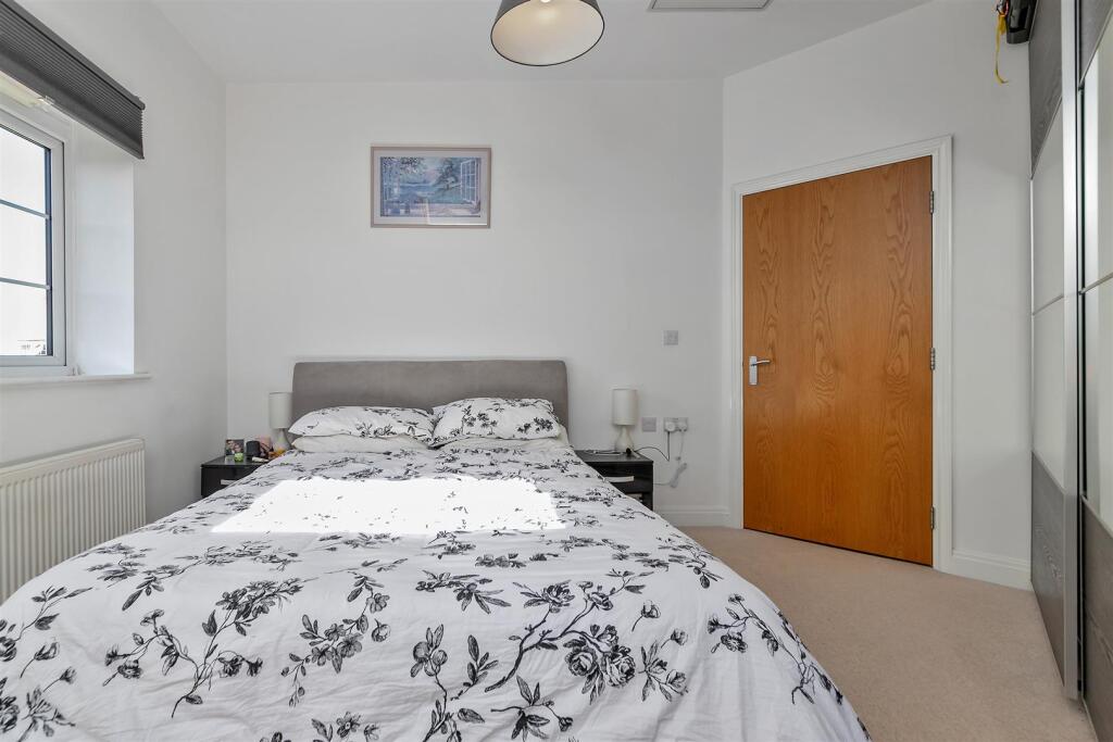 Additional image 9 of Millstone Way, Harpenden