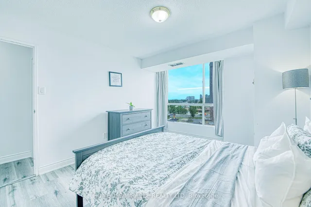 Additional image 24 of 3077 Weston Rd Unit 1004