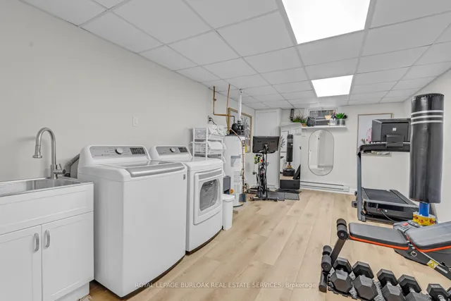 Additional image 30 of 1576 Kerns Rd Unit 6