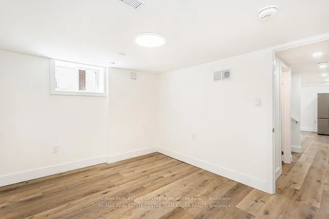 Additional image 33 of 178 Cloverdale Ave